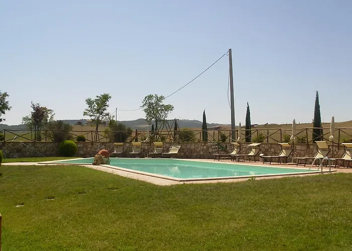 Agriturismo Sant' Ansano 컨트리하우스 *